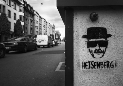 Das Heisenberg'sche Kommunikationsgesetz